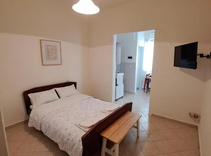 Persefoni\'S Room