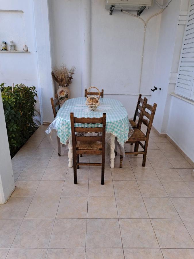 Persefoni's Apartment